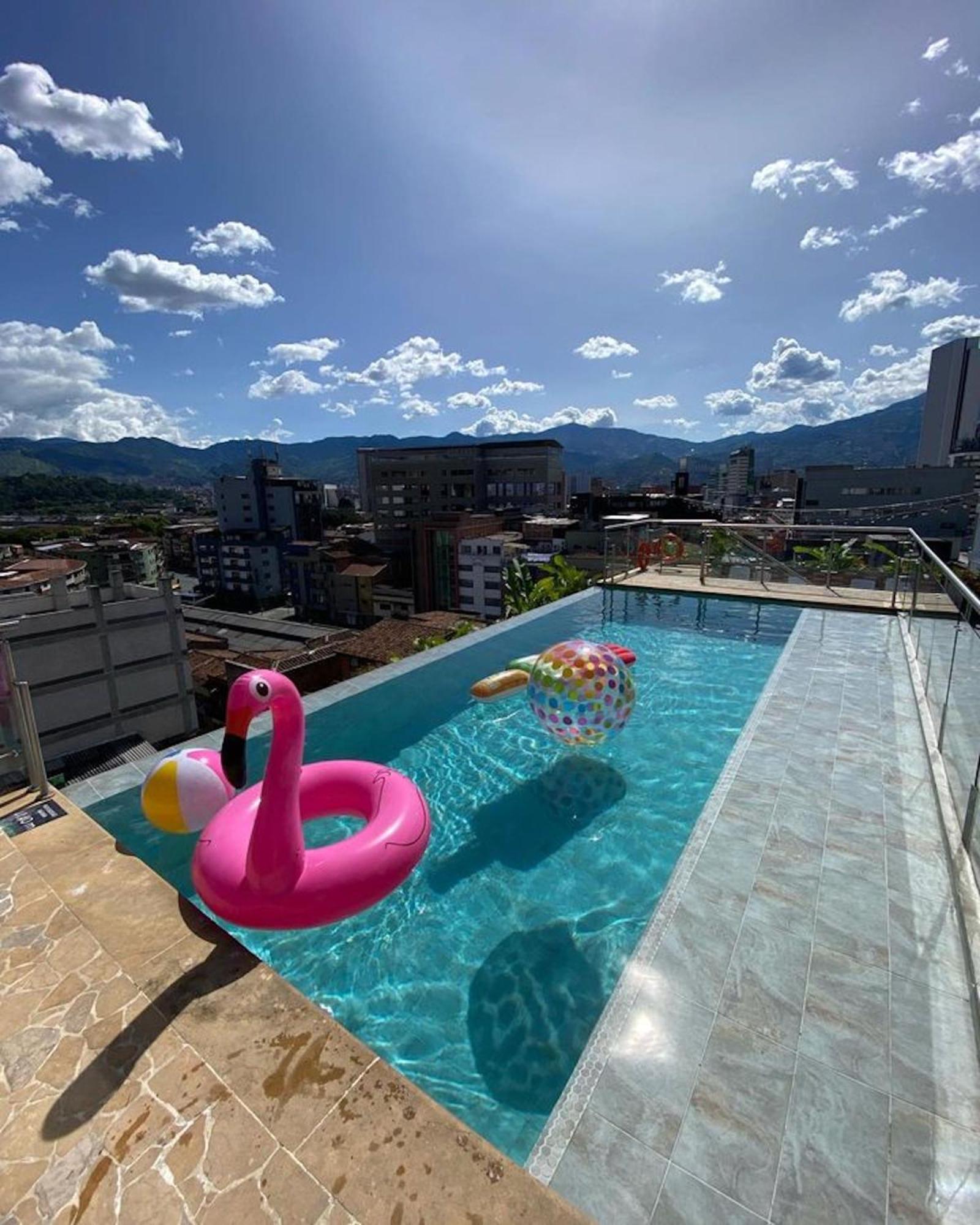 Apartahotel Medellin Exterior photo
